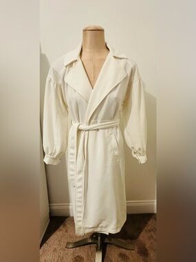 NWT Tahari Ivory Long Belted Coat/Dress